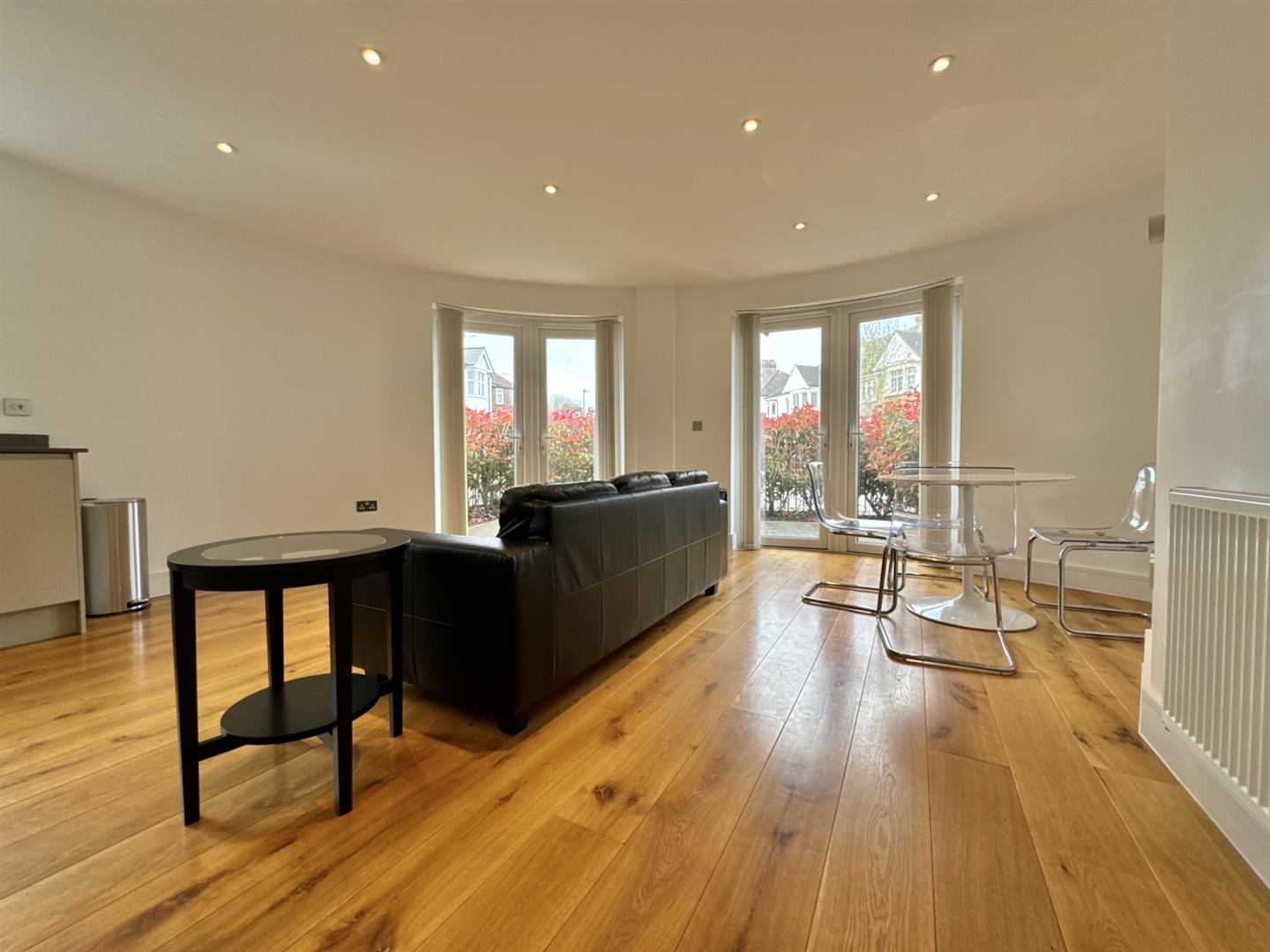 Emerald Apartments, London